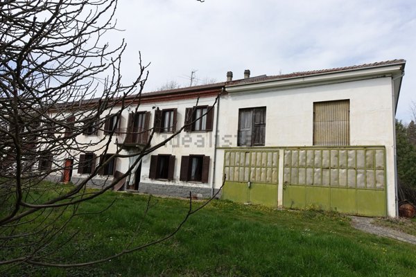 casa indipendente in vendita a Cassinasco