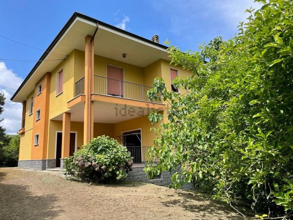 casa indipendente in vendita a Cassinasco