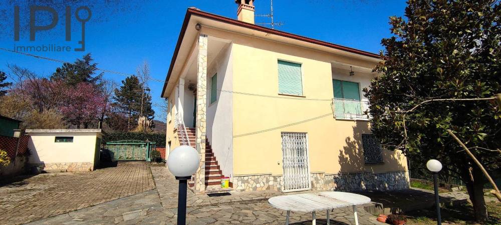 casa indipendente in vendita a Cassinasco