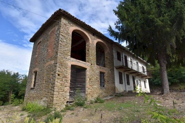 casale in vendita a Cassinasco