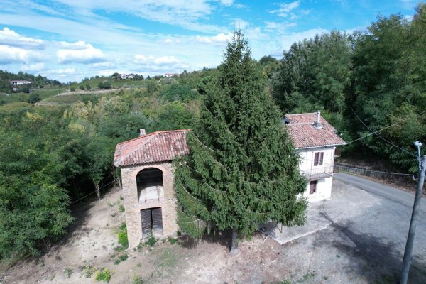 casale in vendita a Cassinasco