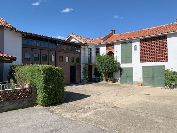 pentavano in vendita a Cassinasco