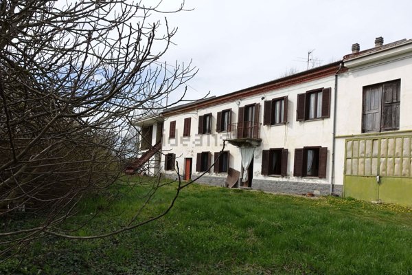 casale in vendita a Cassinasco