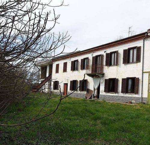 casa indipendente in vendita a Cassinasco