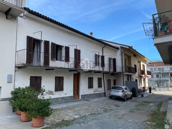 casa semindipendente in vendita a Cassinasco