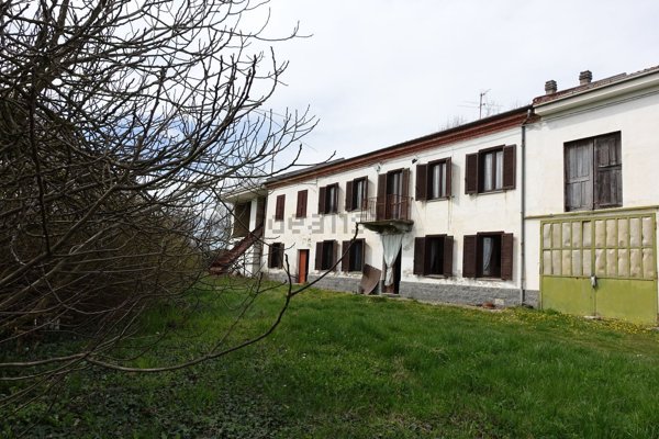 casa indipendente in vendita a Cassinasco