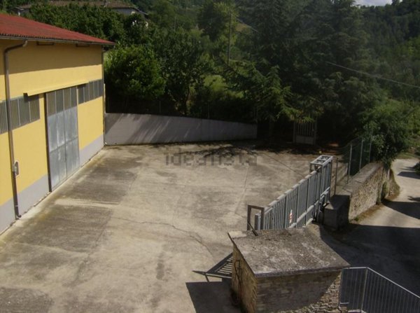 casa indipendente in vendita a Cassinasco