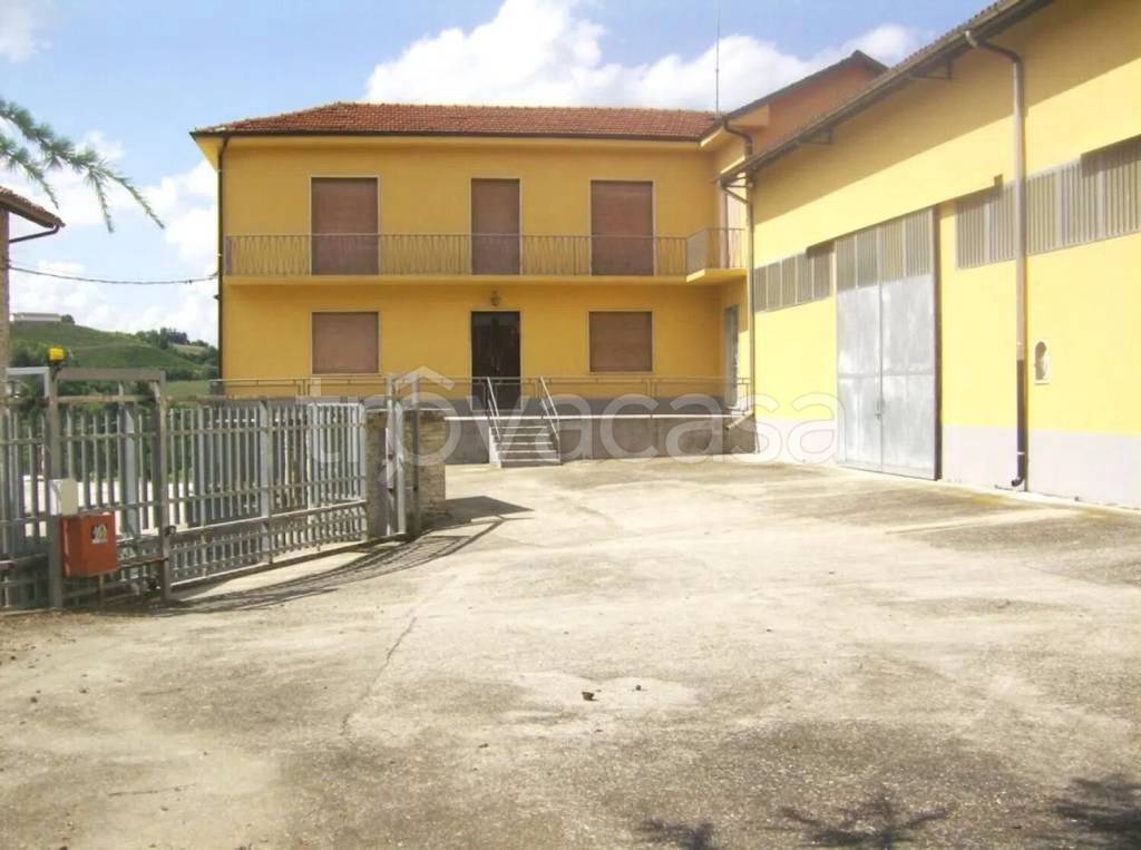 casa indipendente in vendita a Cassinasco