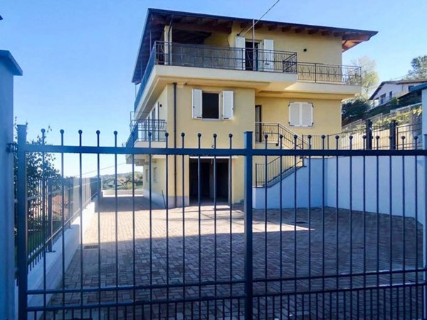 casa indipendente in vendita a Cassinasco