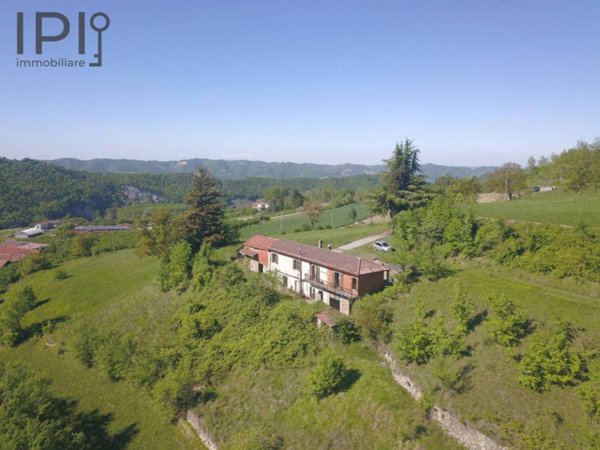casa indipendente in vendita a Cassinasco