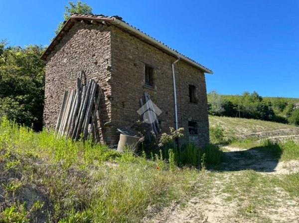 casa indipendente in vendita a Cassinasco