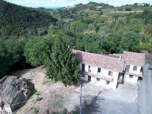 casale in vendita a Cassinasco