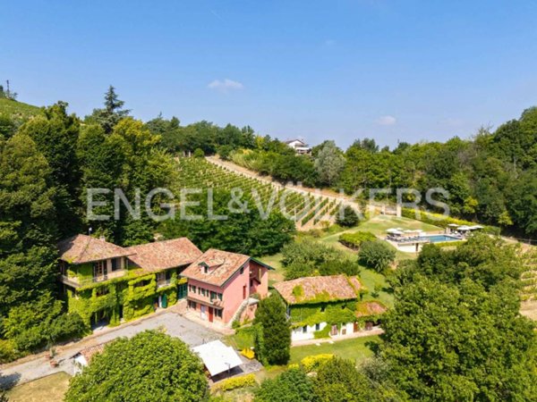 casa indipendente in vendita a Cassinasco