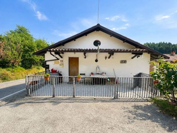 casa indipendente in vendita a Cassinasco