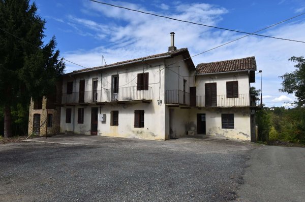 casa indipendente in vendita a Cassinasco