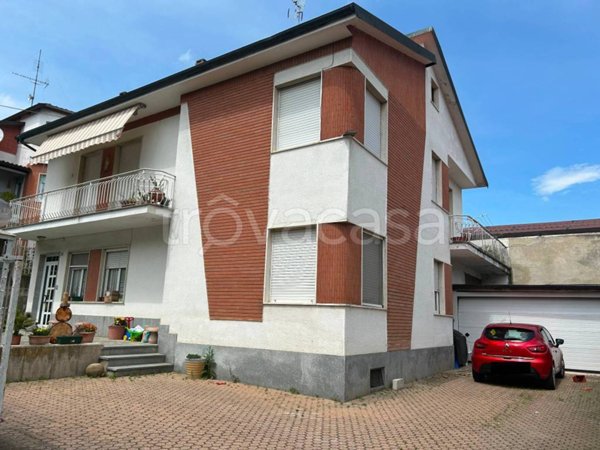 casa indipendente in vendita a Castagnole delle Lanze in zona San Bartolomeo