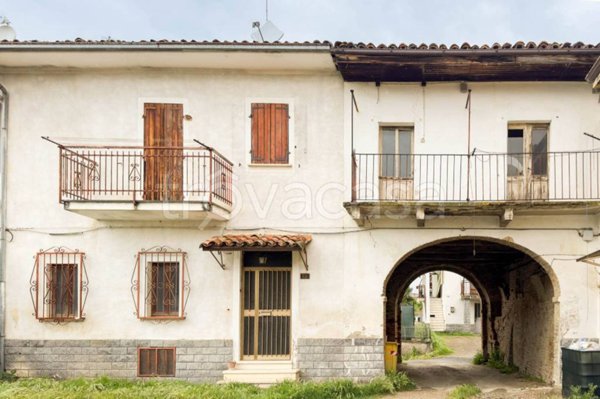 casa indipendente in vendita a Castagnole delle Lanze in zona San Bartolomeo