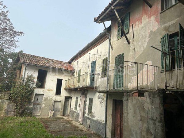 casa indipendente in vendita a Castagnole delle Lanze in zona San Bartolomeo