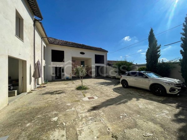 casa indipendente in vendita a Castagnole delle Lanze