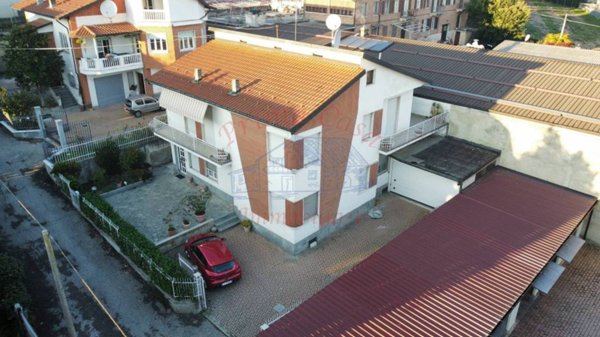 casa indipendente in vendita a Castagnole delle Lanze