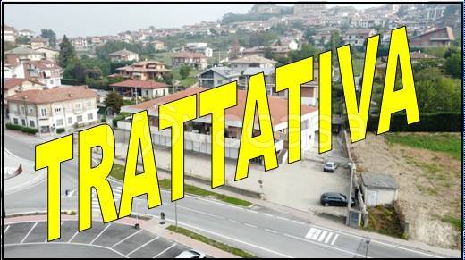 negozio in vendita a Castagnole delle Lanze