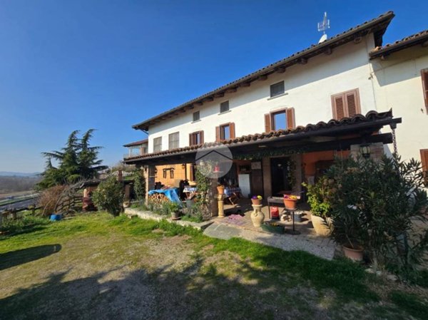 casa indipendente in vendita a Castagnole delle Lanze