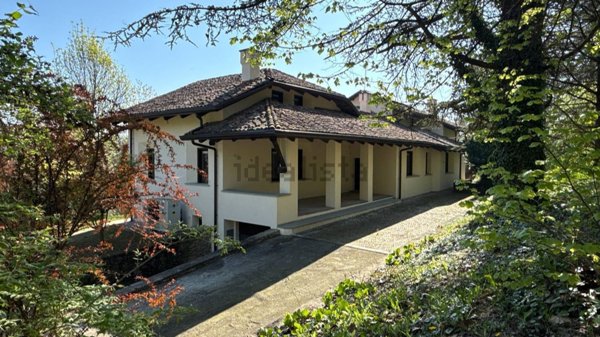 casa indipendente in vendita a Castagnole delle Lanze