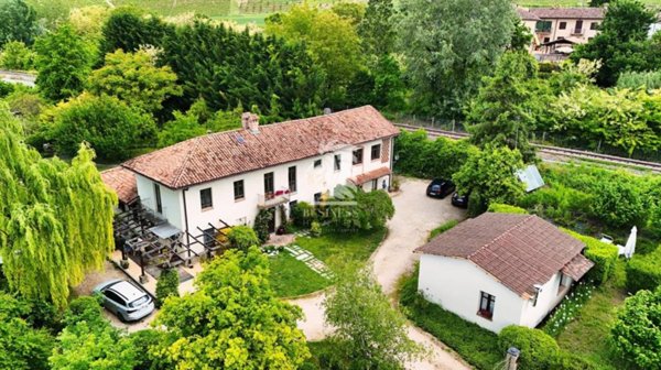 casa indipendente in vendita a Castagnole delle Lanze
