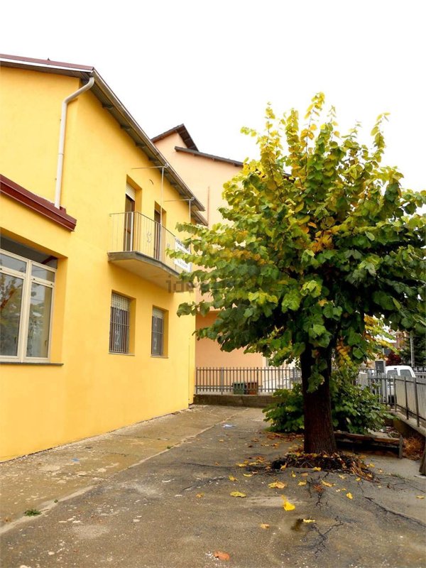 casa indipendente in vendita a Castagnole delle Lanze