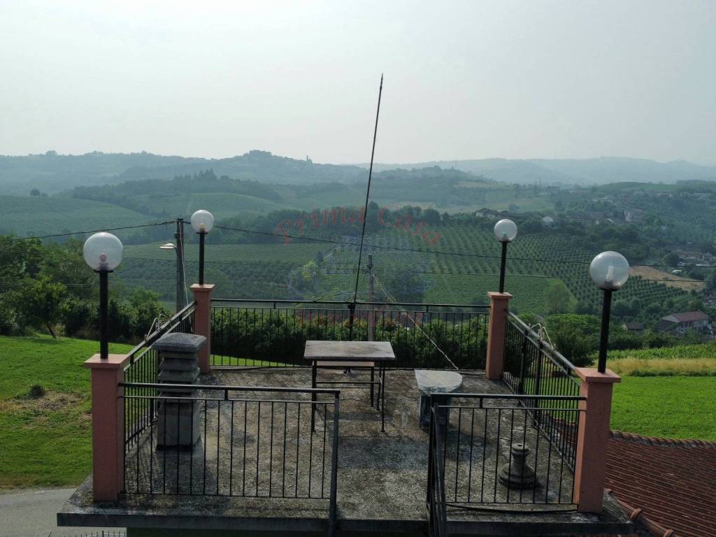 casa indipendente in vendita a Castagnole delle Lanze
