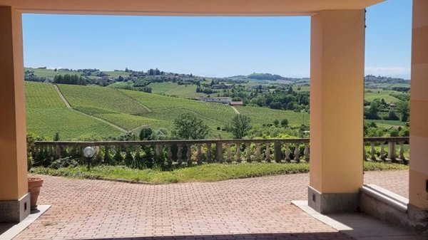 casa indipendente in vendita a Castagnole delle Lanze