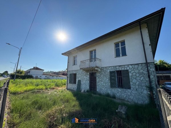 casa indipendente in vendita a Castagnole delle Lanze