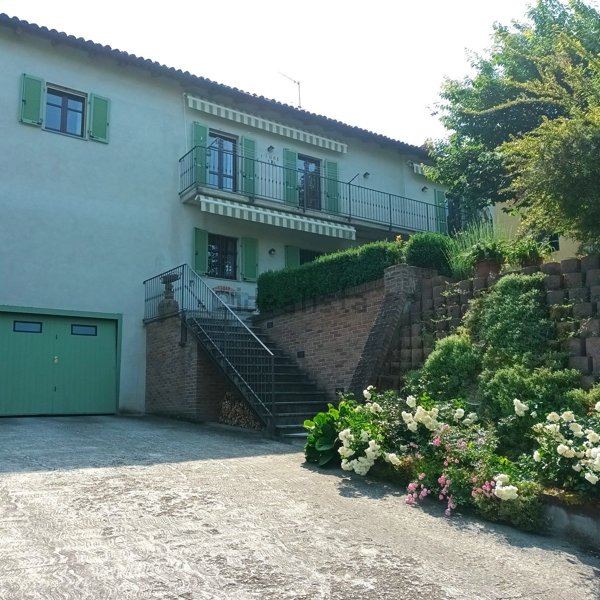 casa indipendente in vendita a Castagnole delle Lanze