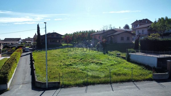 casa indipendente in vendita a Castagnole delle Lanze
