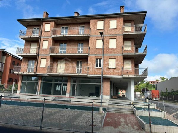 negozio in vendita a Castagnole delle Lanze in zona San Bartolomeo