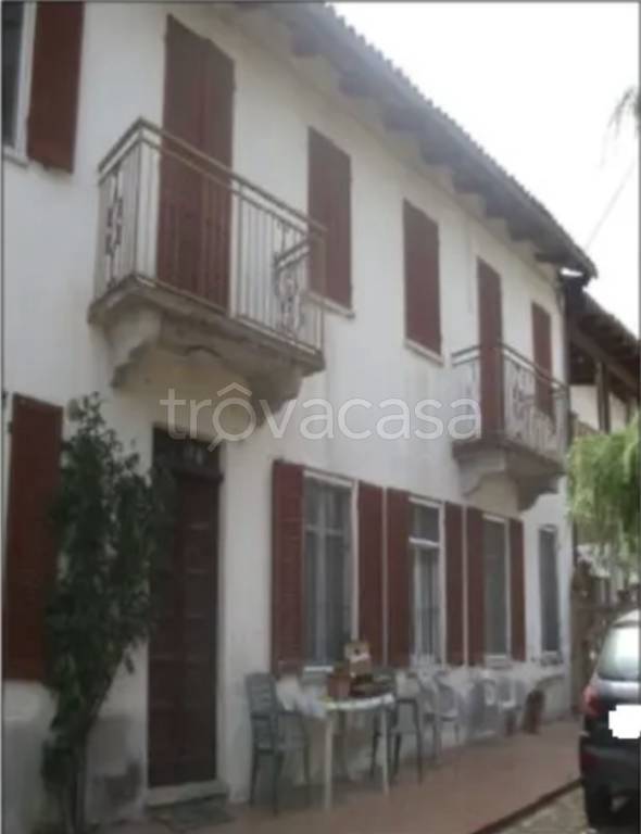 casa indipendente in vendita a Castagnole delle Lanze in zona Carossi