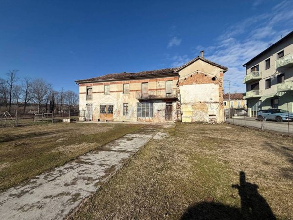 casa indipendente in vendita a Castagnole delle Lanze in zona Val Bera