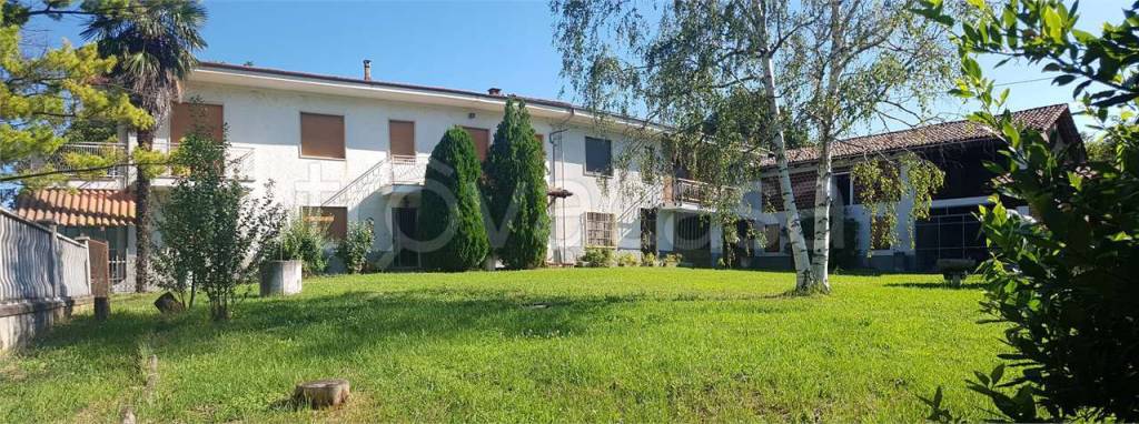 casa indipendente in vendita a Castagnole delle Lanze in zona Annunziata