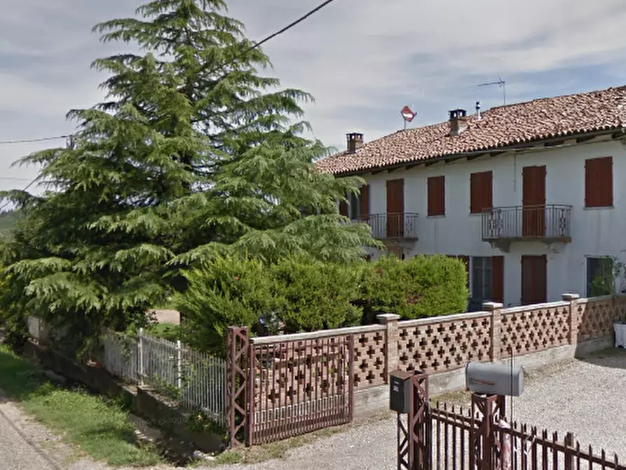 casa indipendente in vendita a Castagnole delle Lanze in zona Carossi