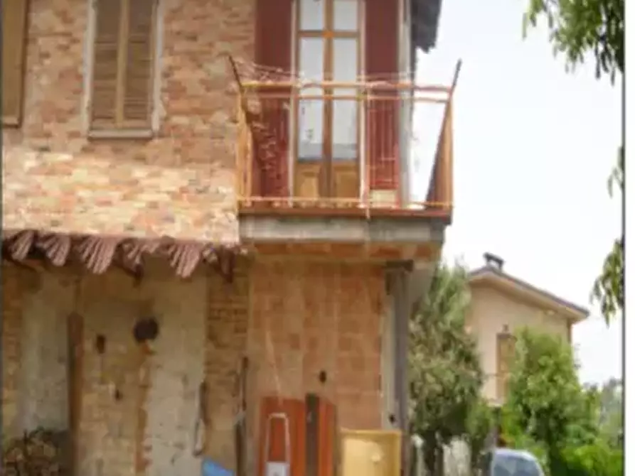 casa indipendente in vendita a Castagnole delle Lanze in zona Carossi