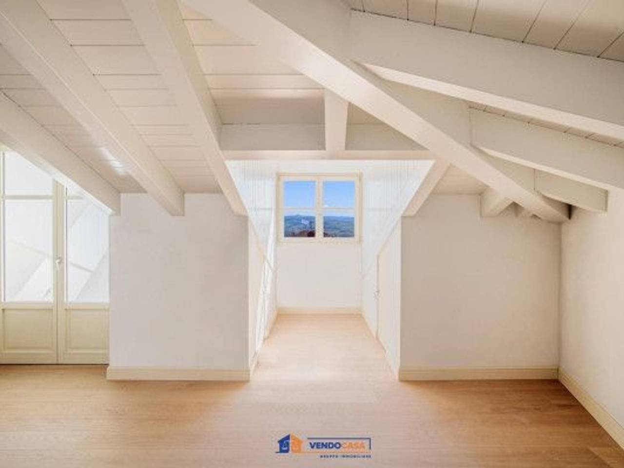 attico in vendita a Castagnole delle Lanze