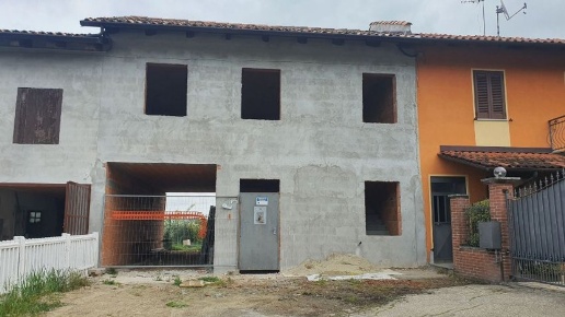 casa indipendente in vendita a Castagnole delle Lanze in zona Farinere