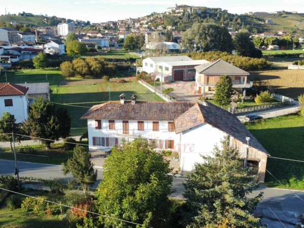 casa indipendente in vendita a Castagnole delle Lanze