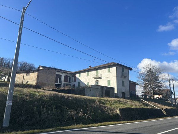 casa indipendente in vendita a Castagnole delle Lanze in zona Valle Tanaro