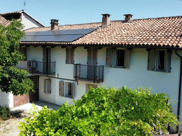 casa indipendente in vendita a Castagnole delle Lanze in zona Olmo