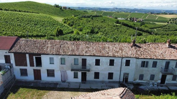 casa indipendente in vendita a Castagnole delle Lanze