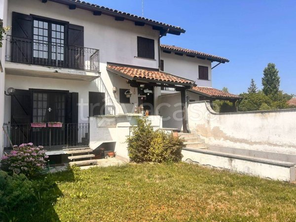casa indipendente in vendita a Castagnole delle Lanze in zona Val Bera
