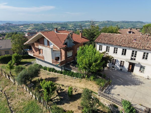 casa indipendente in vendita a Castagnole delle Lanze in zona Annunziata