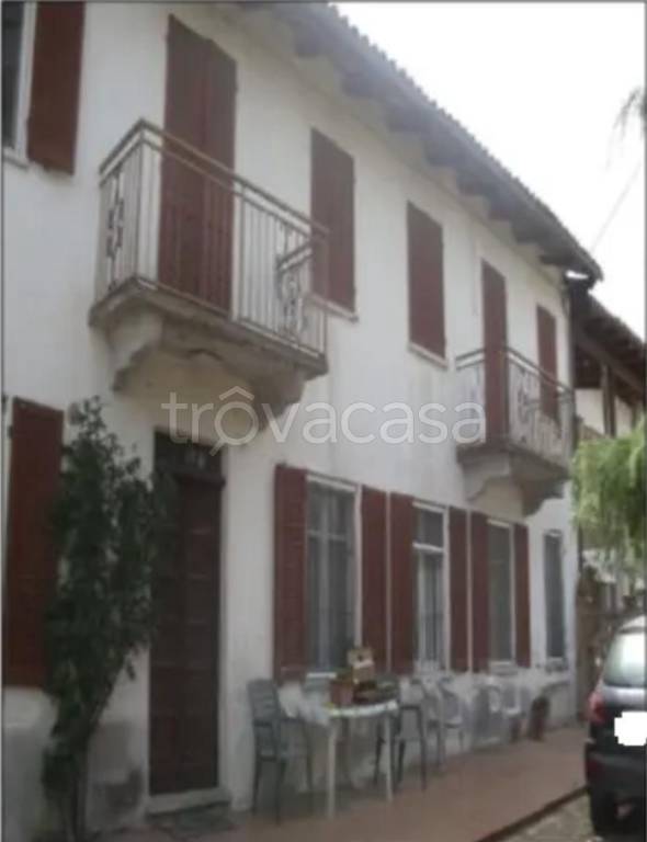 casa indipendente in vendita a Castagnole delle Lanze in zona Carossi