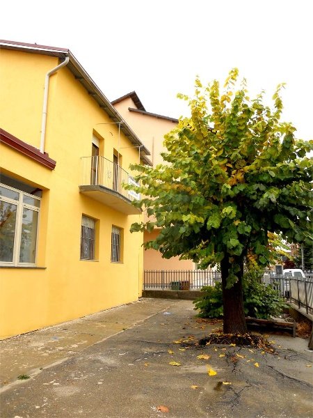 casa indipendente in vendita a Castagnole delle Lanze in zona Val Bera